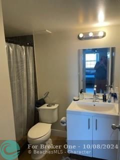 Active With Contract: $279,677 (2 beds, 2 baths, 1038 Square Feet)