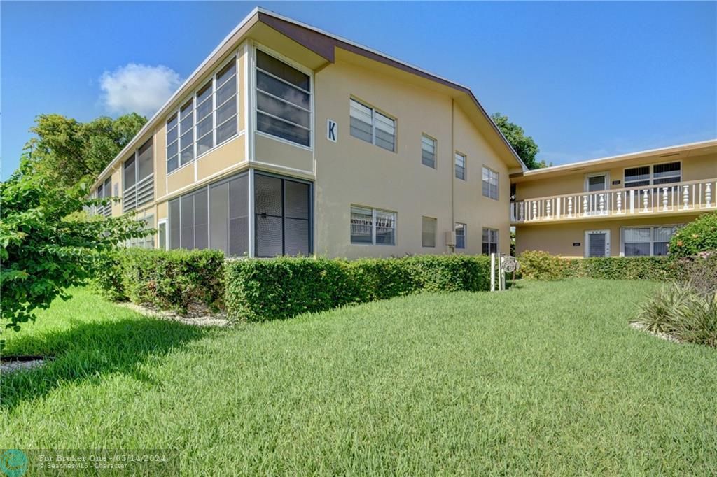Recently Sold: $140,000 (1 beds, 1 baths, 738 Square Feet)