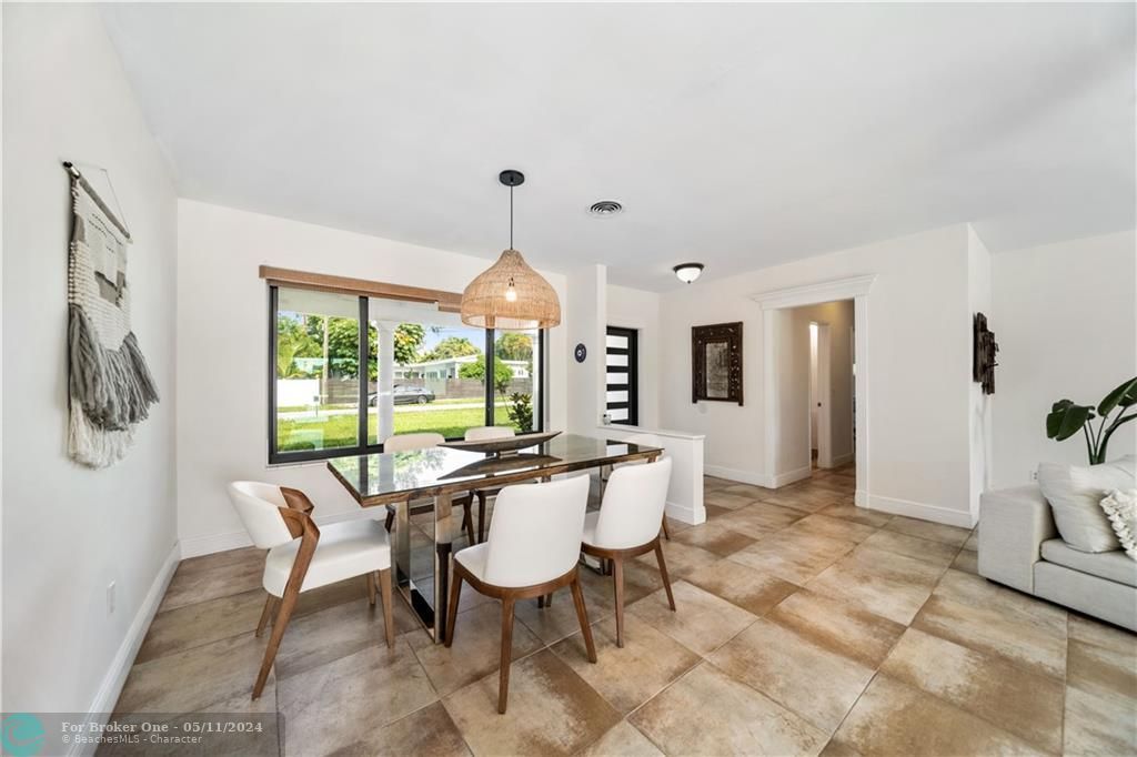 Recently Sold: $1,672,500 (3 beds, 3 baths, 2531 Square Feet)