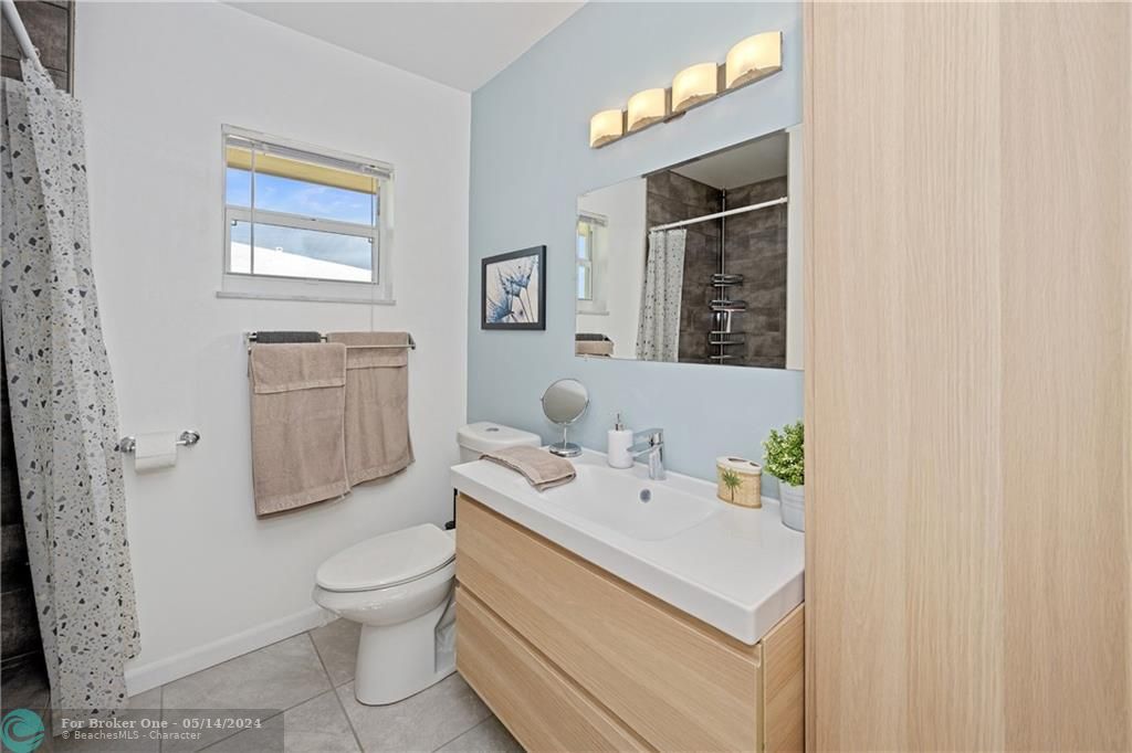 Recently Sold: $214,000 (2 beds, 2 baths, 1078 Square Feet)