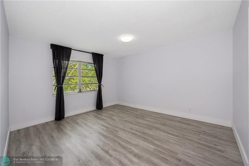 Recently Sold: $209,000 (2 beds, 2 baths, 920 Square Feet)