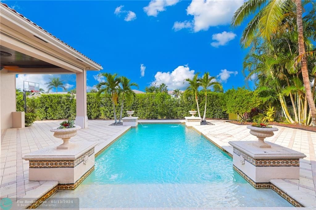 Recently Sold: $1,499,900 (7 beds, 7 baths, 5412 Square Feet)