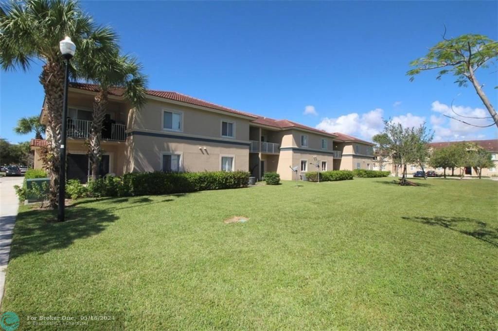 Recently Sold: $235,000 (3 beds, 2 baths, 1054 Square Feet)