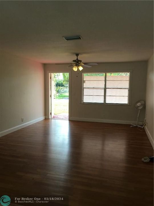 Recently Sold: $1,525 (1 beds, 1 baths, 0 Square Feet)
