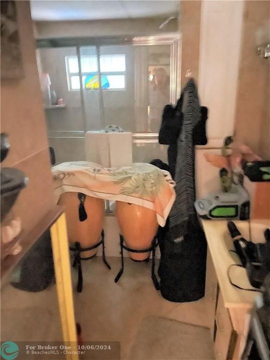 En Venta: $200,000 (2 camas, 2 baños, 1014 Pies cuadrados)