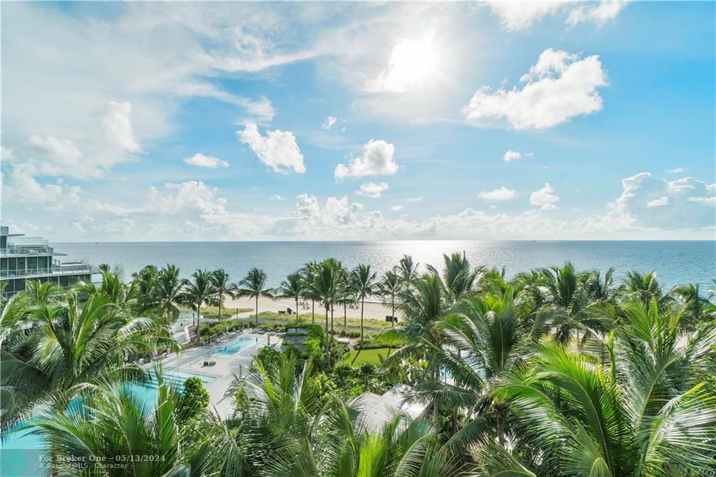 Recently Sold: $3,900,000 (3 beds, 3 baths, 2787 Square Feet)