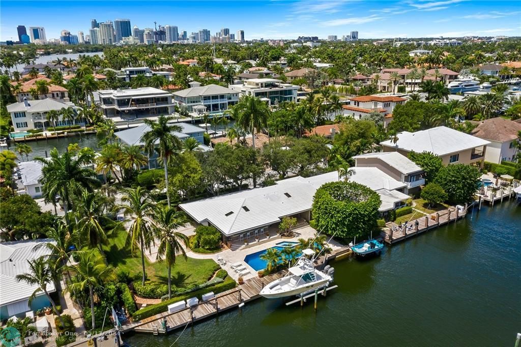 Recently Sold: $5,200,000 (4 beds, 5 baths, 4538 Square Feet)