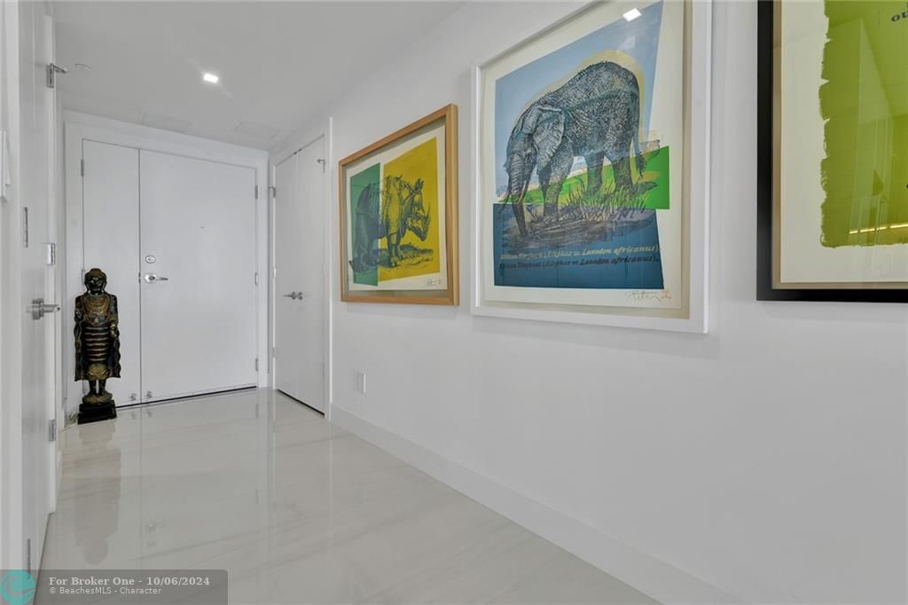 Vendido Recientemente: $2,050,000 (2 camas, 2 baños, 1880 Pies cuadrados)