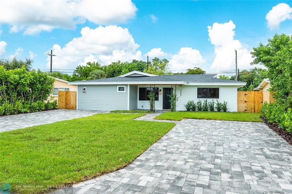 Recently Sold: $639,000 (3 beds, 3 baths, 1691 Square Feet)