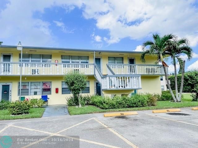 Recently Sold: $74,900 (2 beds, 1 baths, 814 Square Feet)