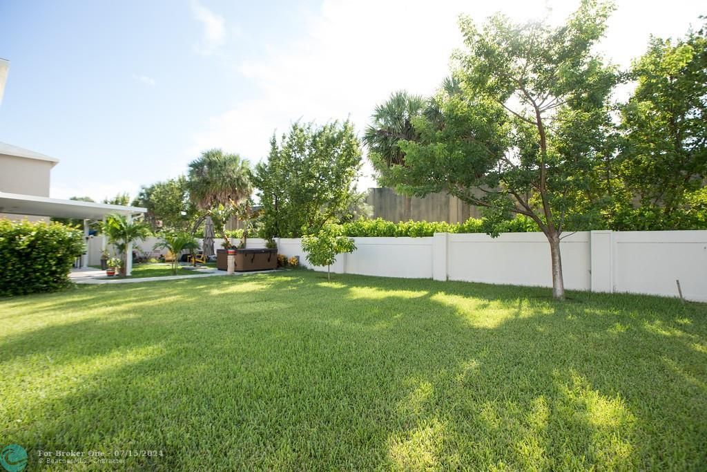 Recently Sold: $499,000 (3 beds, 2 baths, 1692 Square Feet)