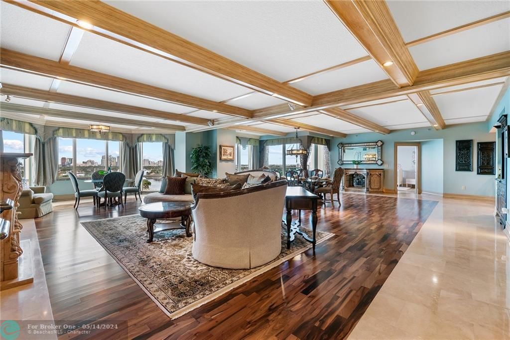 Recently Sold: $1,950,000 (3 beds, 3 baths, 3488 Square Feet)