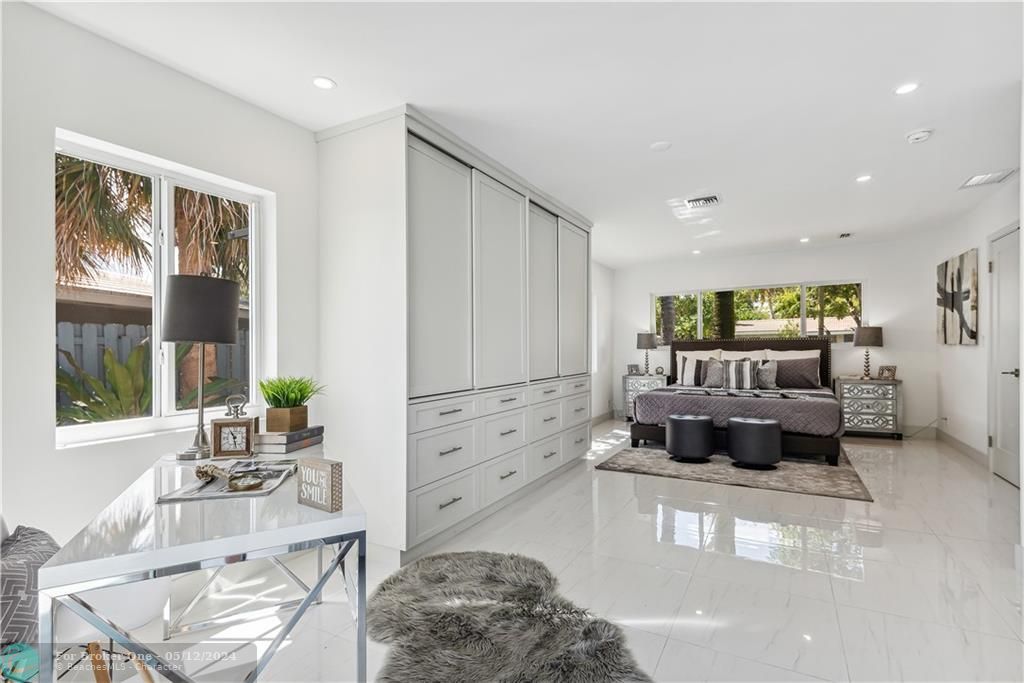 Recently Sold: $1,349,000 (2 beds, 2 baths, 1887 Square Feet)