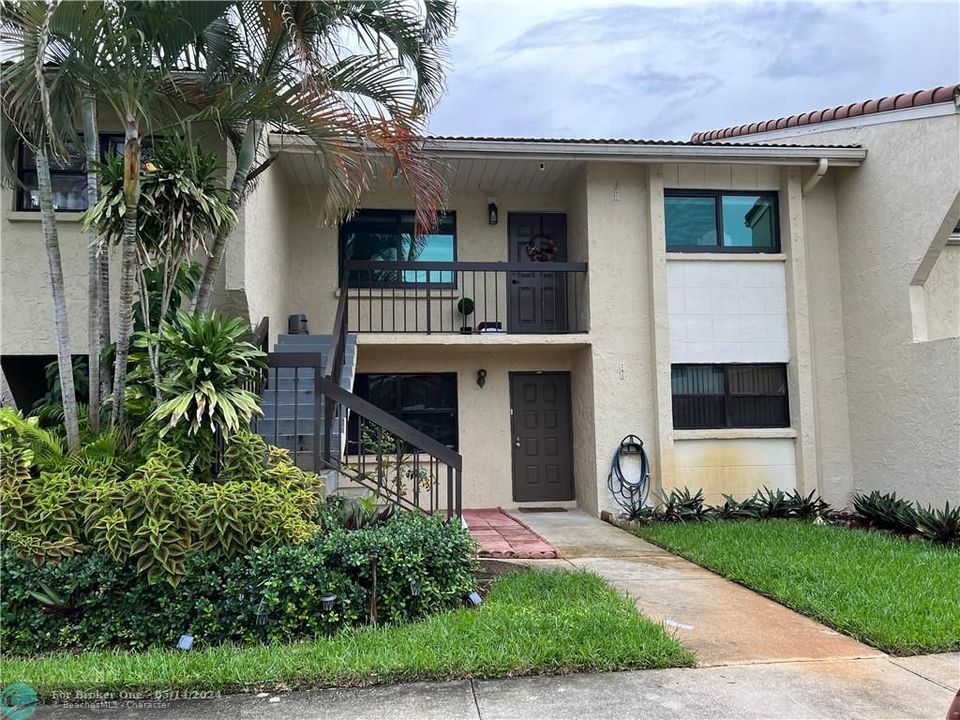 Recently Sold: $279,900 (2 beds, 2 baths, 1407 Square Feet)