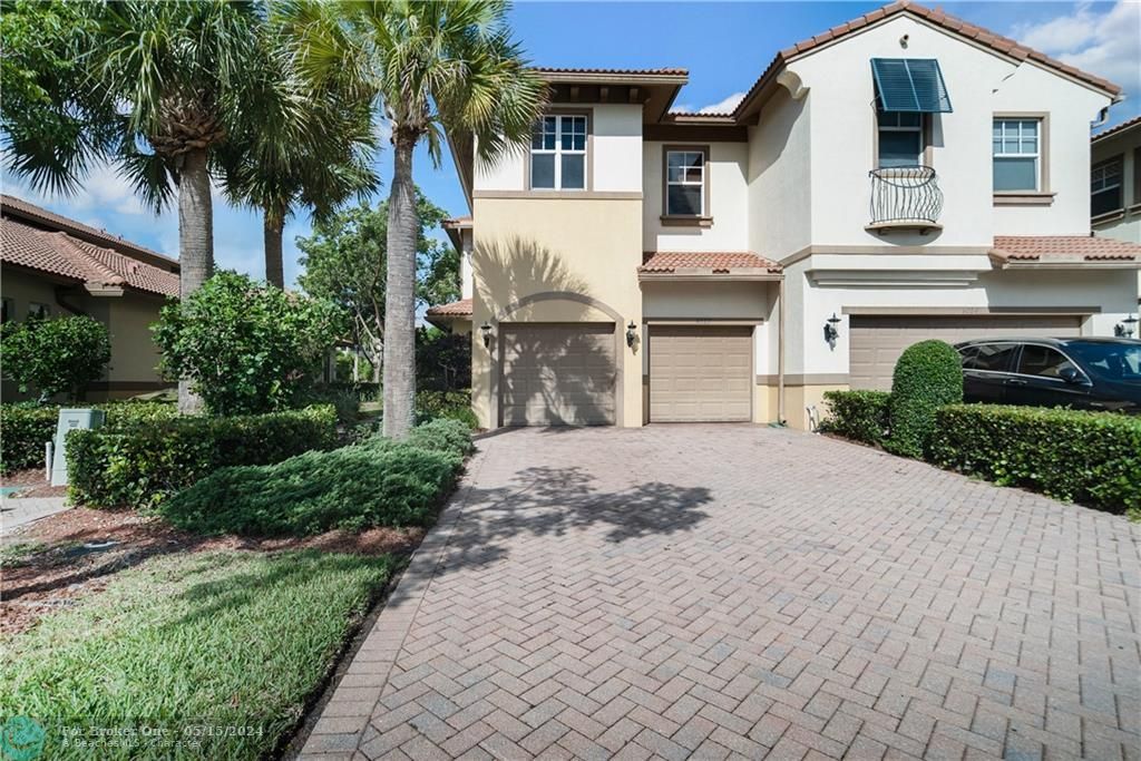 Recently Sold: $549,900 (3 beds, 2 baths, 2118 Square Feet)