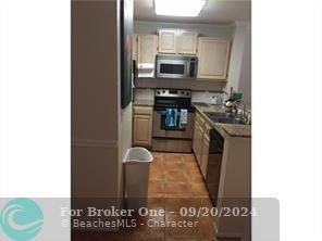 Recently Rented: $1,900 (1 beds, 1 baths, 672 Square Feet)