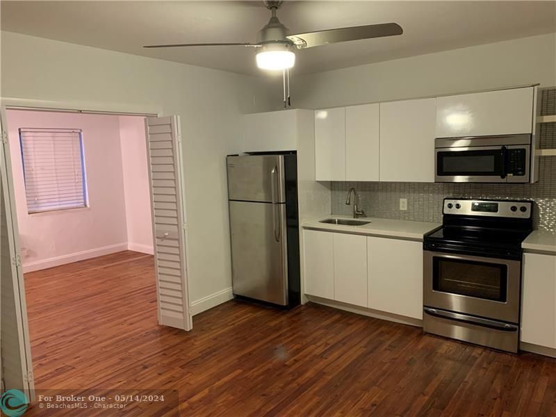 Recently Sold: $225,000 (1 beds, 1 baths, 400 Square Feet)