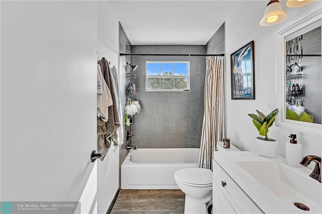 最近售出: $399,000 (3 贝兹, 2 浴室, 1462 平方英尺)