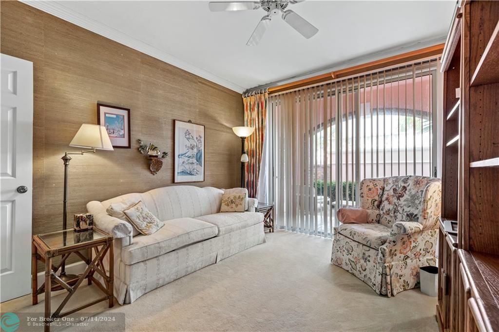 Recently Sold: $950,000 (3 beds, 2 baths, 2168 Square Feet)
