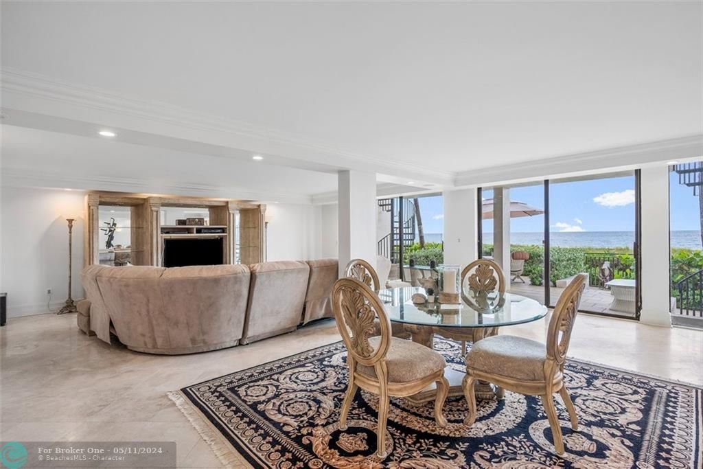 Recently Sold: $2,200,000 (3 beds, 3 baths, 2798 Square Feet)