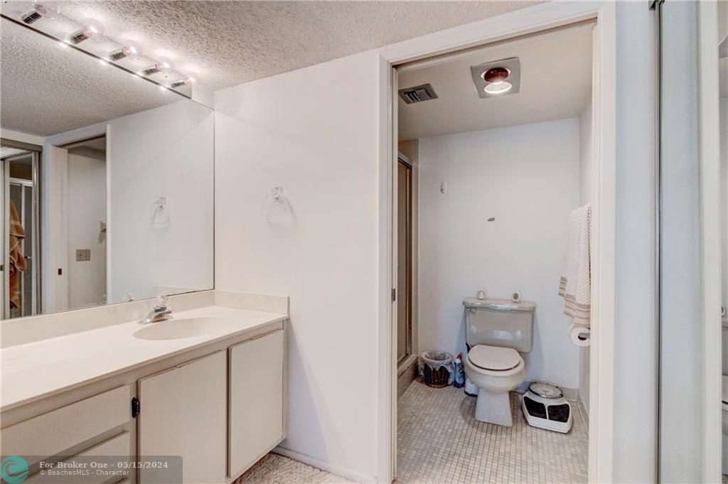 最近售出: $249,000 (2 贝兹, 2 浴室, 1352 平方英尺)
