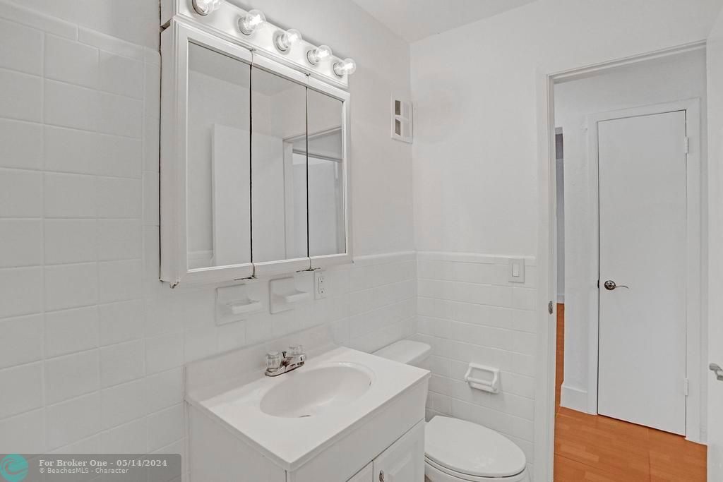 Недавно арендовано: $2,450 (2 спален, 1 ванн, 760 Квадратных фут)