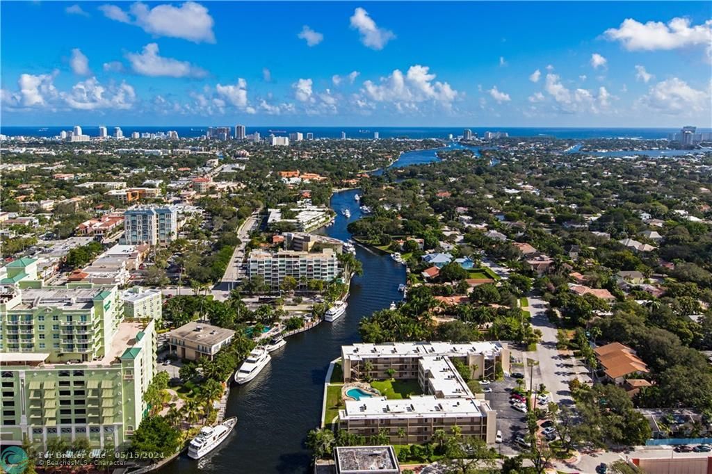 Recently Sold: $1,295,000 (2 beds, 2 baths, 1630 Square Feet)