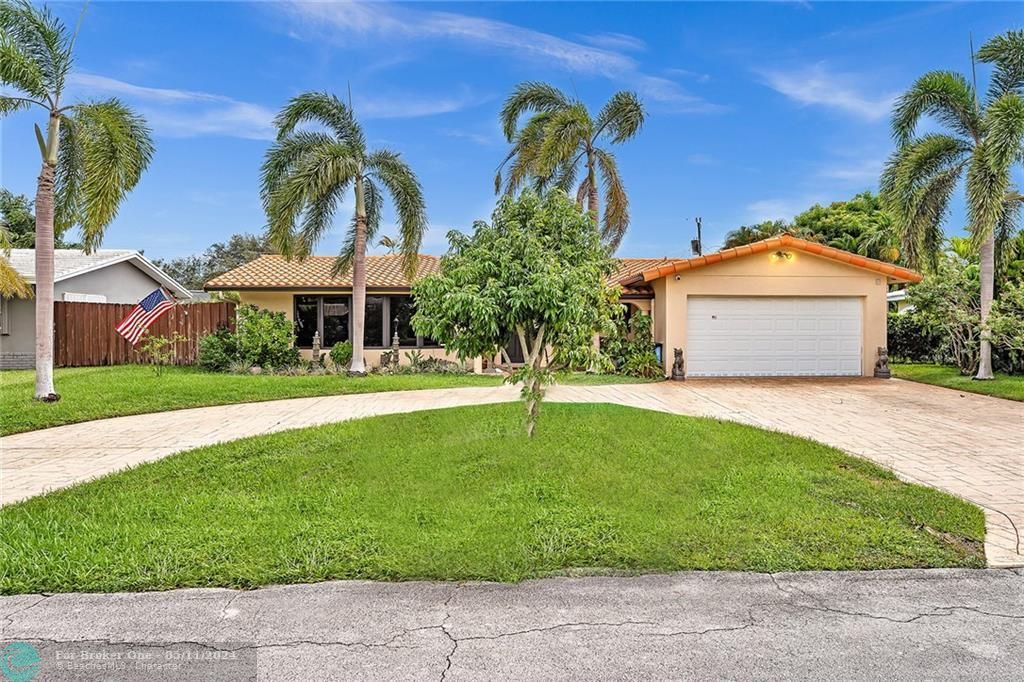 Recently Sold: $729,000 (3 beds, 2 baths, 2662 Square Feet)