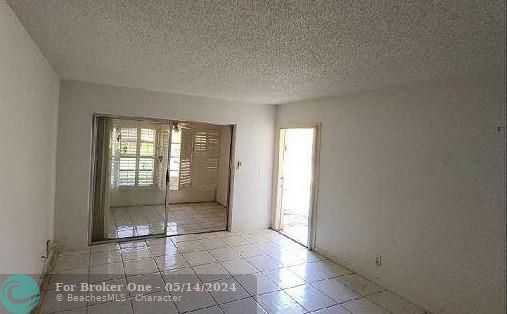 Recently Sold: $134,900 (1 beds, 1 baths, 970 Square Feet)