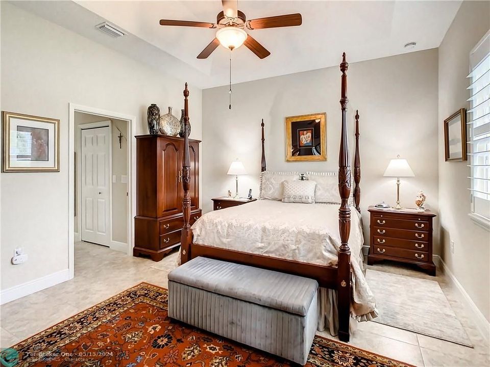 Недавно продано: $655,900 (3 спален, 2 ванн, 2408 Квадратных фут)