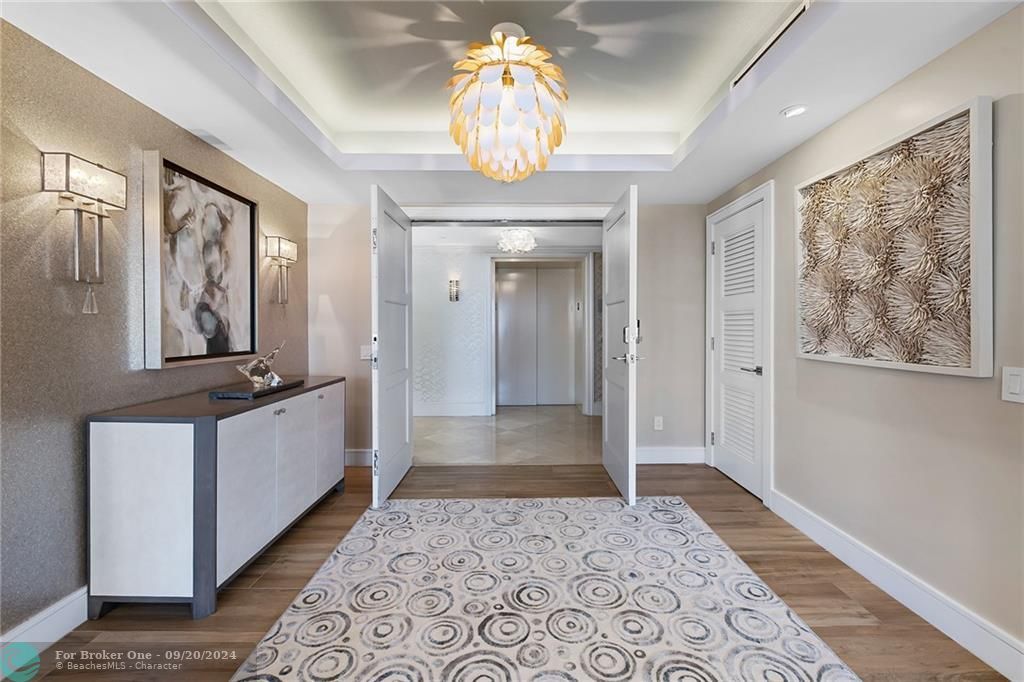 Recently Sold: $3,350,000 (3 beds, 3 baths, 4003 Square Feet)