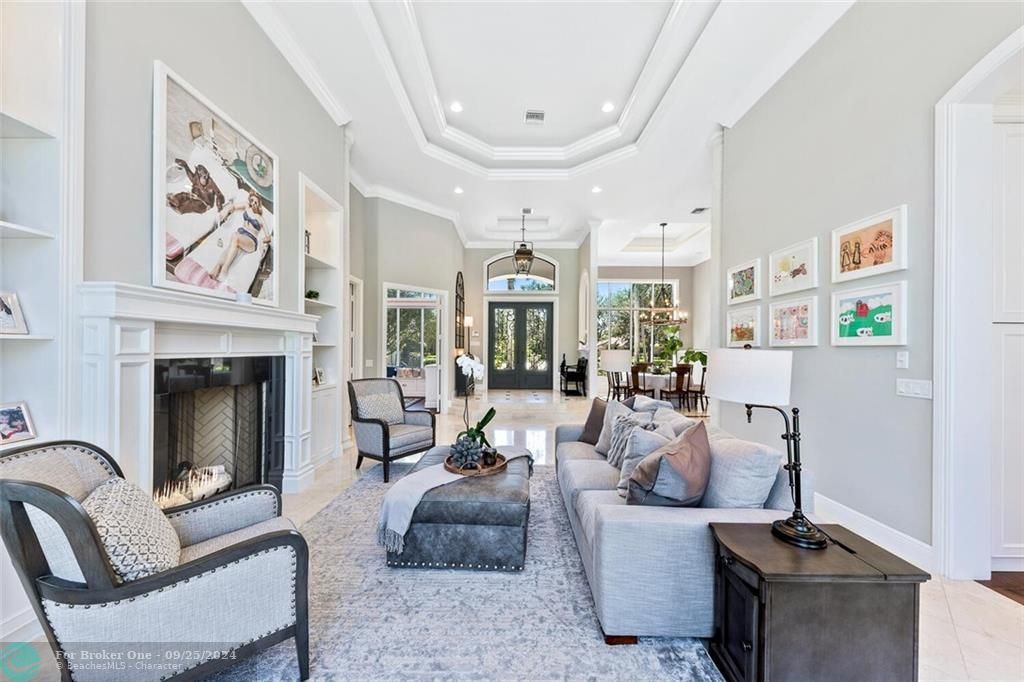 Recently Sold: $2,500,000 (5 beds, 4 baths, 4938 Square Feet)