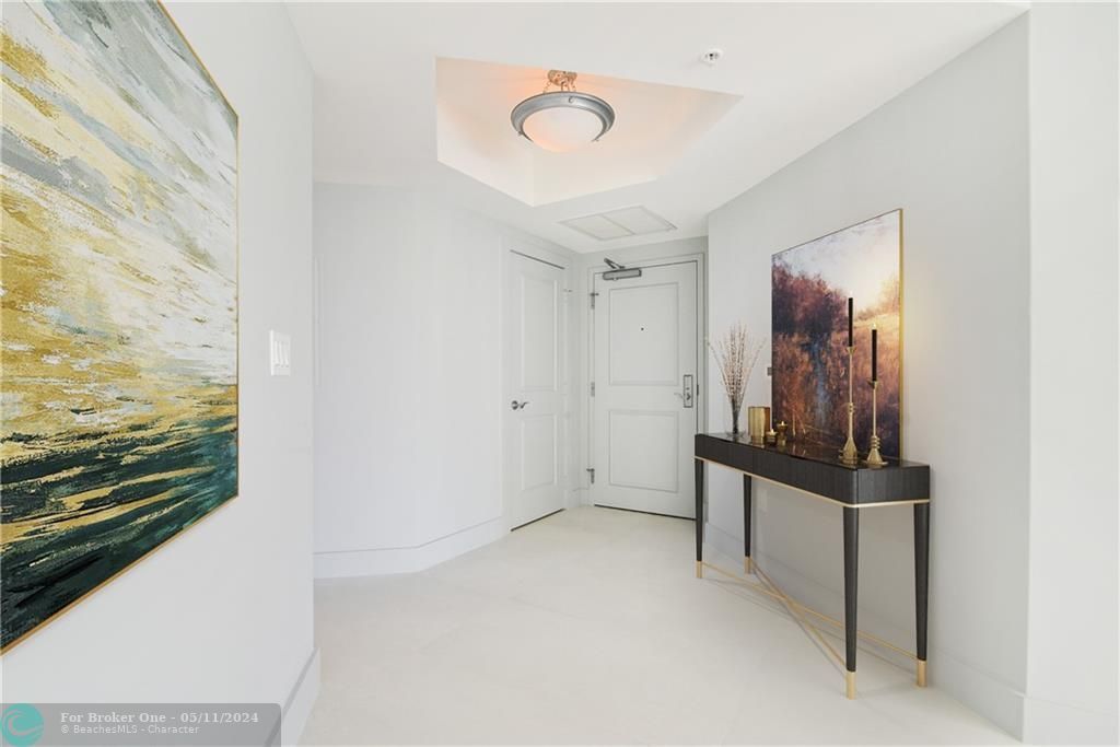 Recently Sold: $1,100,000 (3 beds, 2 baths, 1469 Square Feet)