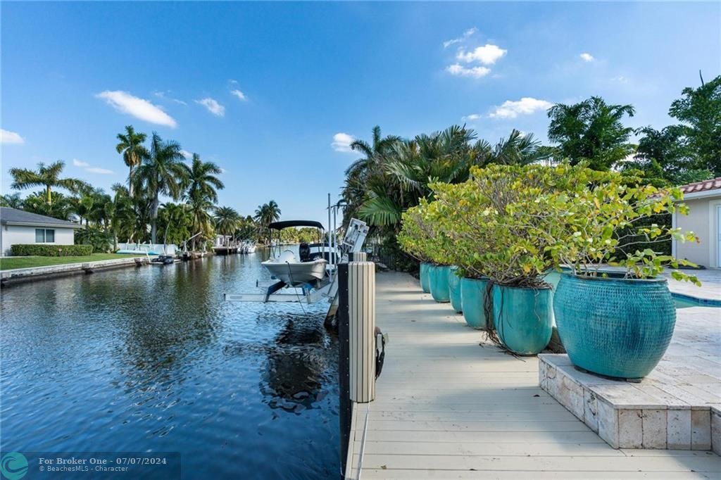 Recently Sold: $1,475,000 (4 beds, 3 baths, 2110 Square Feet)