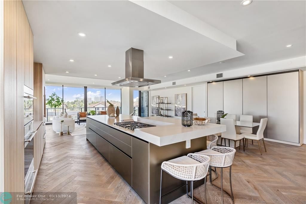 Recently Sold: $4,500,000 (4 beds, 4 baths, 4456 Square Feet)