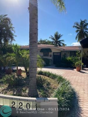 Recently Sold: $1,069,000 (3 beds, 2 baths, 2123 Square Feet)