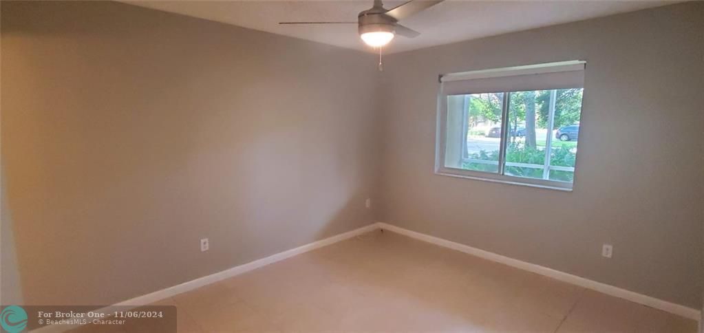 Active With Contract: $2,150 (2 beds, 2 baths, 867 Square Feet)