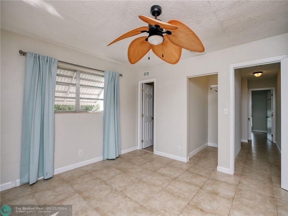 Recently Sold: $915,000 (2 beds, 2 baths, 1136 Square Feet)