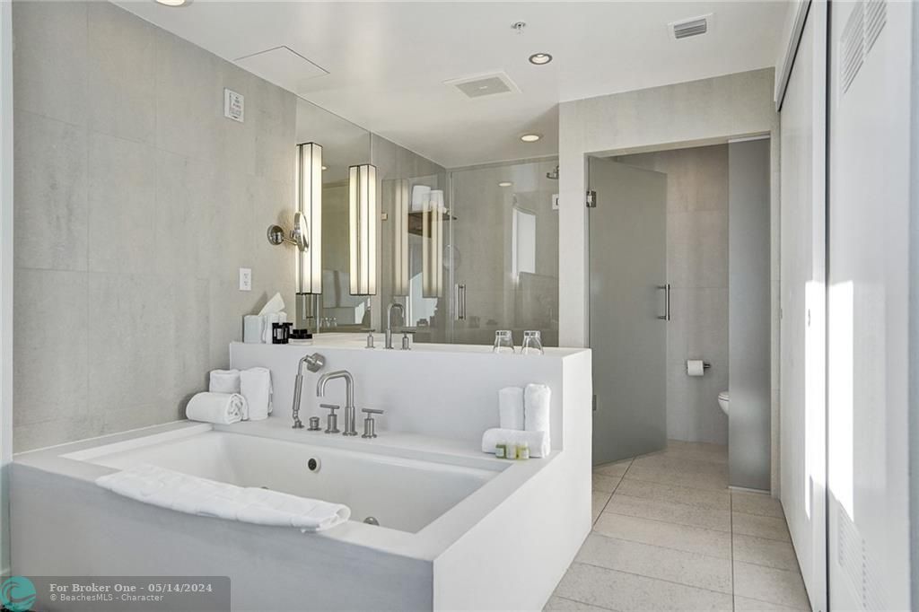 最近售出: $765,000 (1 贝兹, 1 浴室, 709 平方英尺)
