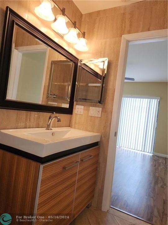 Недавно арендовано: $3,450 (3 спален, 2 ванн, 1682 Квадратных фут)