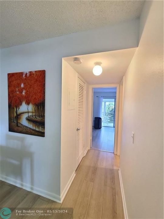 Recently Sold: $110,000 (1 beds, 1 baths, 593 Square Feet)