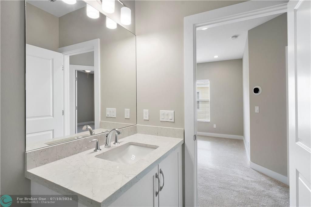 Недавно арендовано: $4,400 (3 спален, 2 ванн, 2159 Квадратных фут)