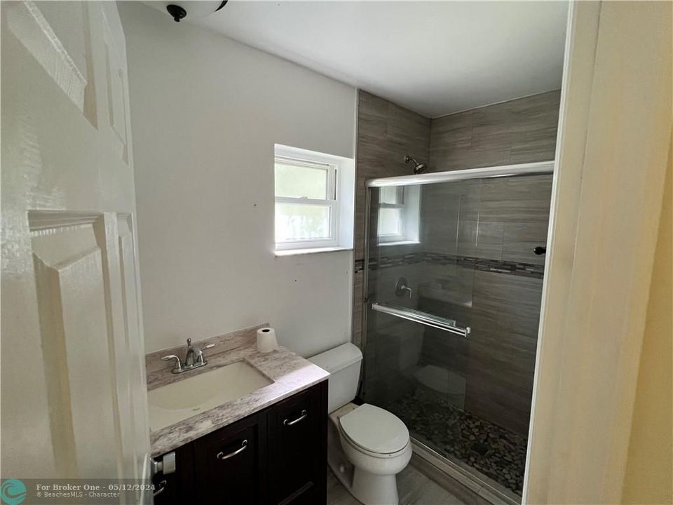 最近售出: $595,000 (3 贝兹, 2 浴室, 1520 平方英尺)