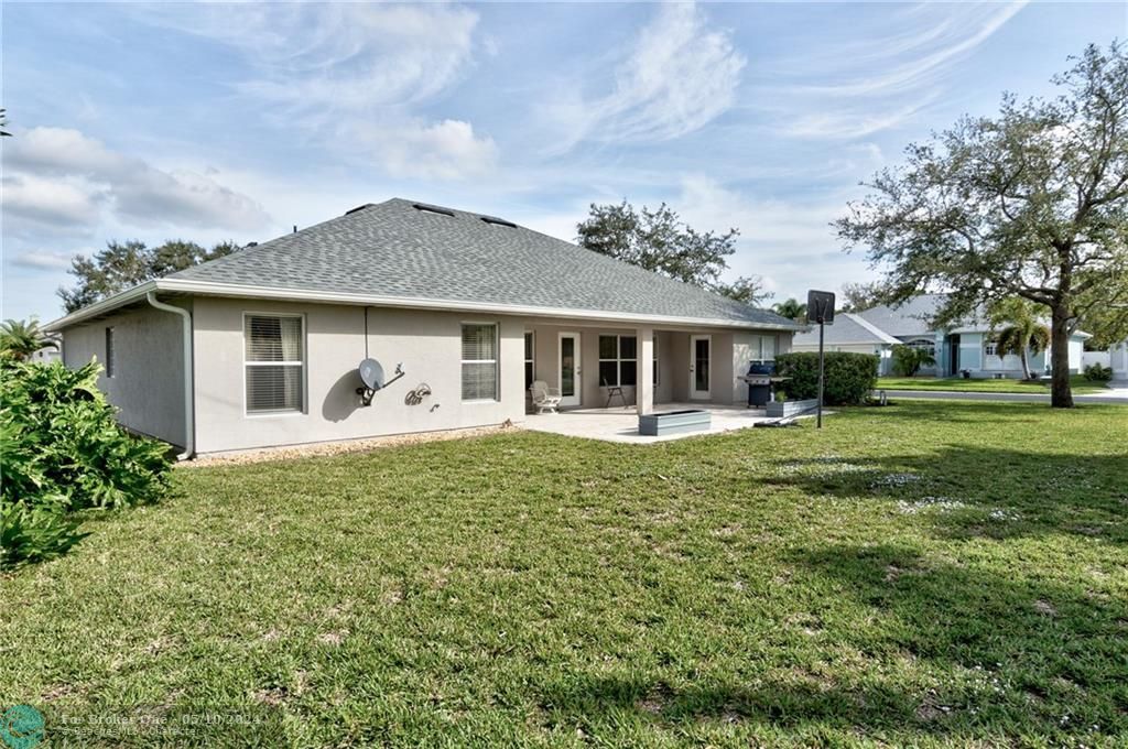 Recently Sold: $394,000 (4 beds, 2 baths, 2153 Square Feet)