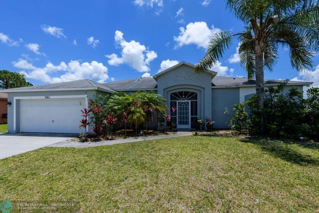Recently Sold: $499,999 (4 beds, 2 baths, 2556 Square Feet)