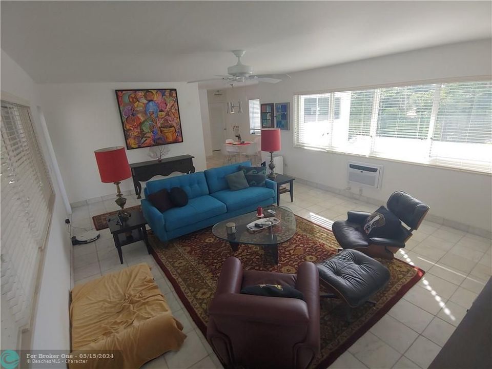 Recently Sold: $435,000 (2 beds, 2 baths, 1220 Square Feet)
