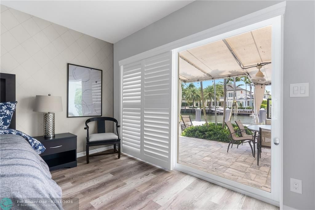 Recently Sold: $3,075,000 (4 beds, 3 baths, 2641 Square Feet)