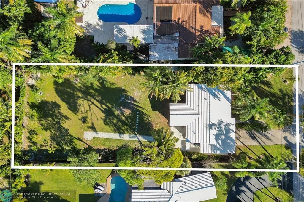 Vendido Recientemente: $1,095,000 (4 camas, 2 baños, 1731 Pies cuadrados)