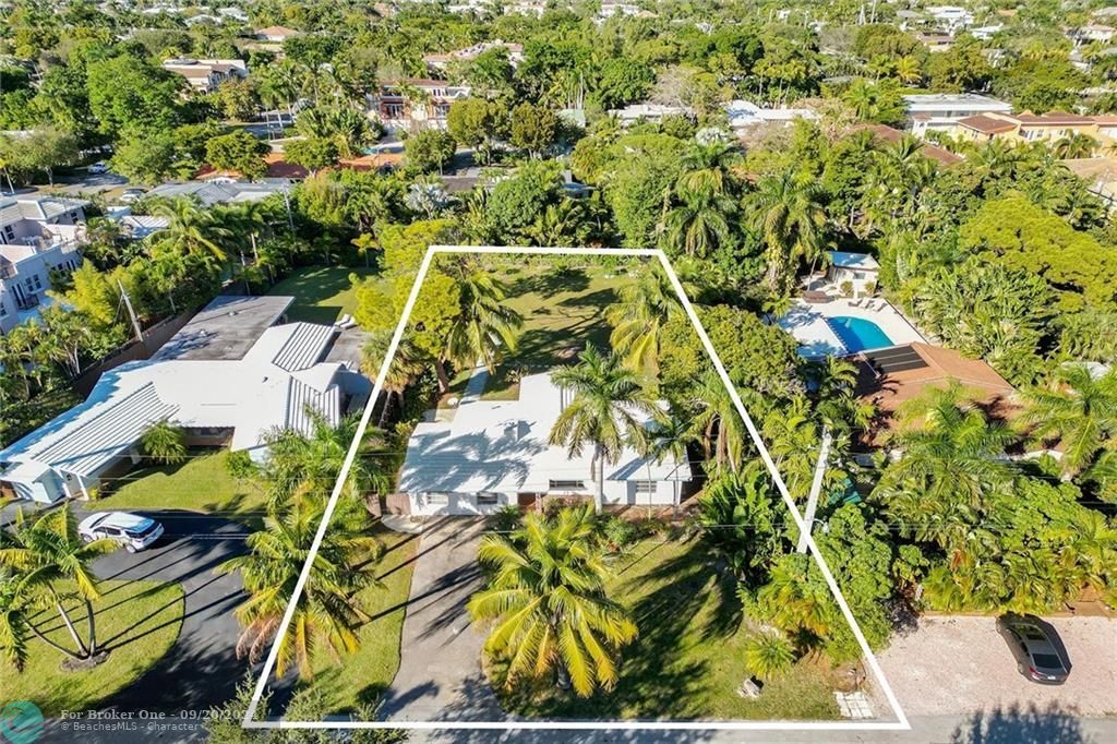 Recently Sold: $1,095,000 (4 beds, 2 baths, 1731 Square Feet)