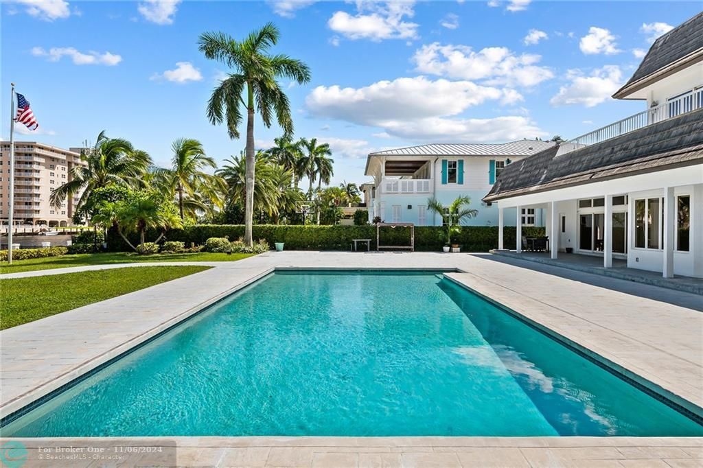 Recently Sold: $3,500,000 (4 beds, 5 baths, 4377 Square Feet)